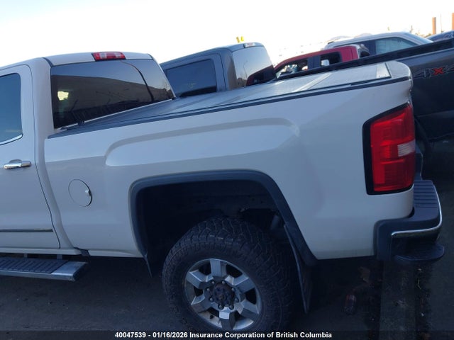 1GT12TEY2JF212993 GMC Sierra K2500 Slt