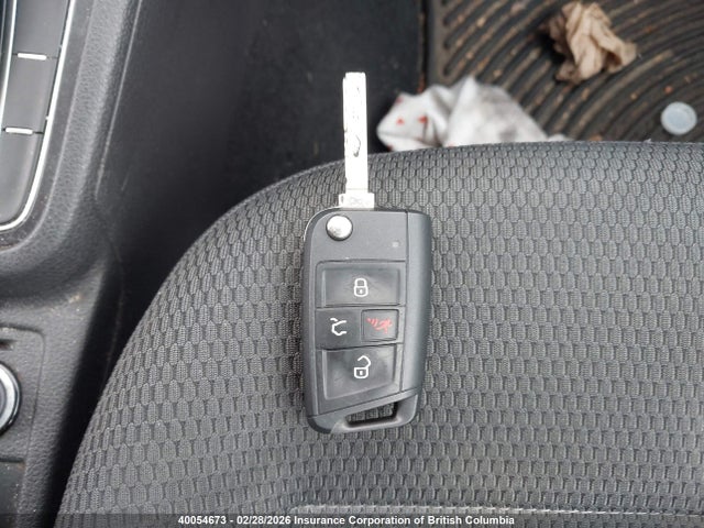 3VWG57AU2MM013875 Volkswagen Golf