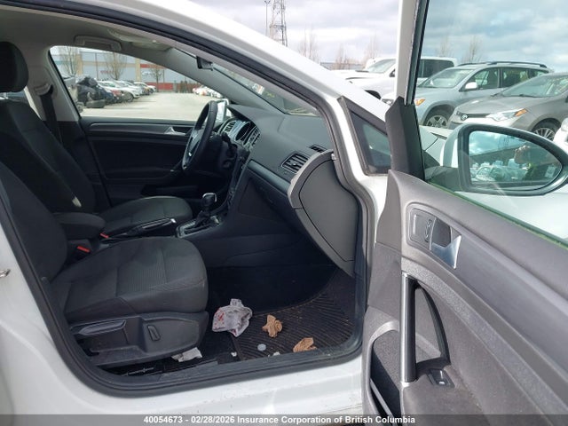 3VWG57AU2MM013875 Volkswagen Golf