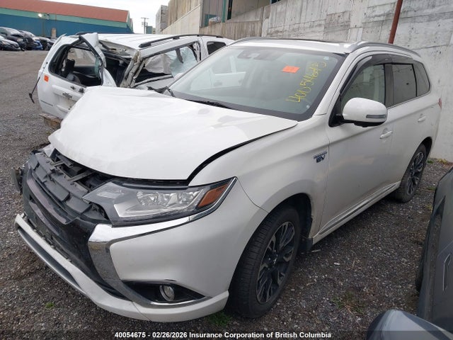 JA4J24A54JZ614590 Mitsubishi Outlander Se/gt