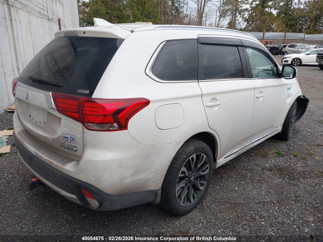 JA4J24A54JZ614590 Mitsubishi Outlander Se/gt