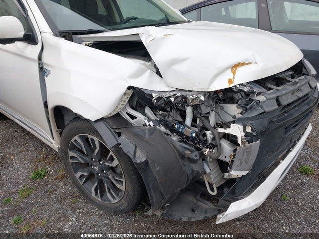 JA4J24A54JZ614590 Mitsubishi Outlander Se/gt