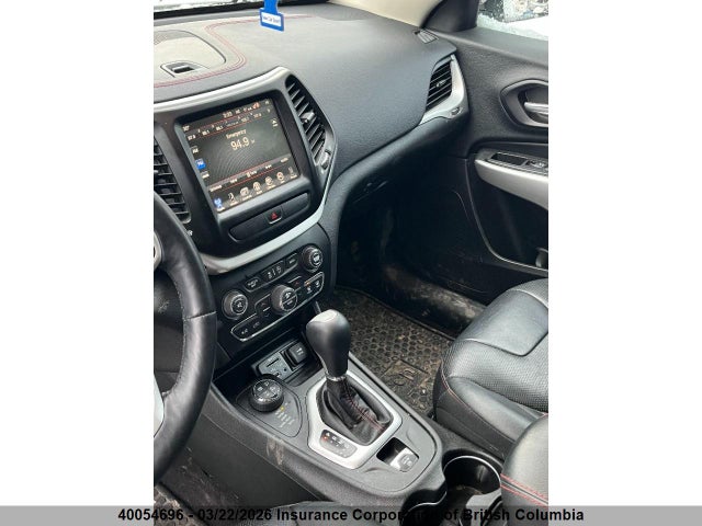 1C4PJMBS6HW581644 Jeep Cherokee Trailhawk