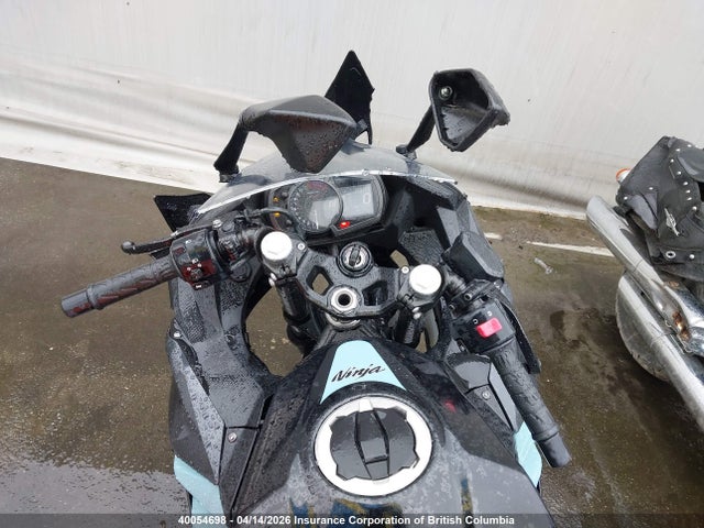 JKAEXKG10LDA75674 Kawasaki EX400