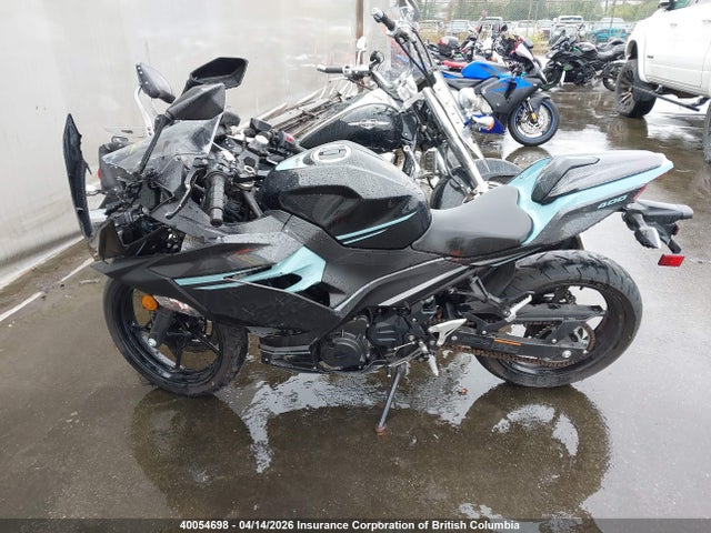 JKAEXKG10LDA75674 Kawasaki EX400