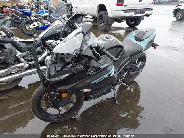 JKAEXKG10LDA75674 Kawasaki EX400