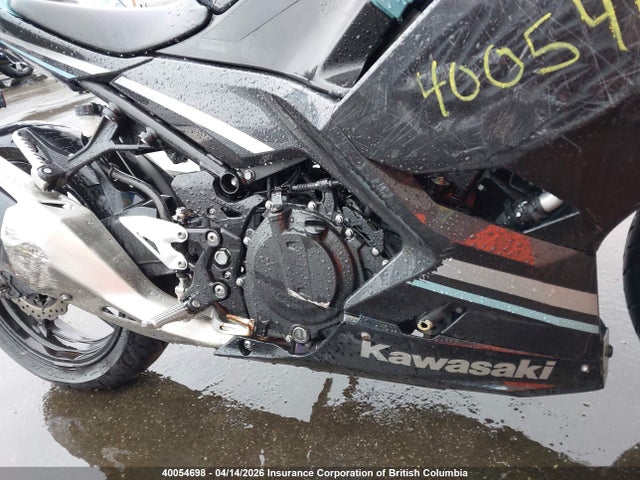 JKAEXKG10LDA75674 Kawasaki EX400