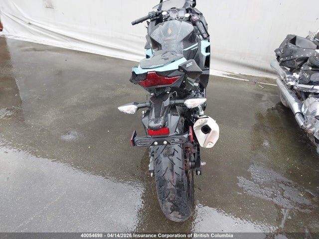 JKAEXKG10LDA75674 Kawasaki EX400