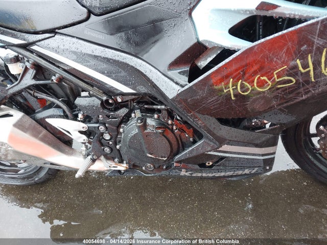 JKAEXKG10LDA75674 Kawasaki EX400