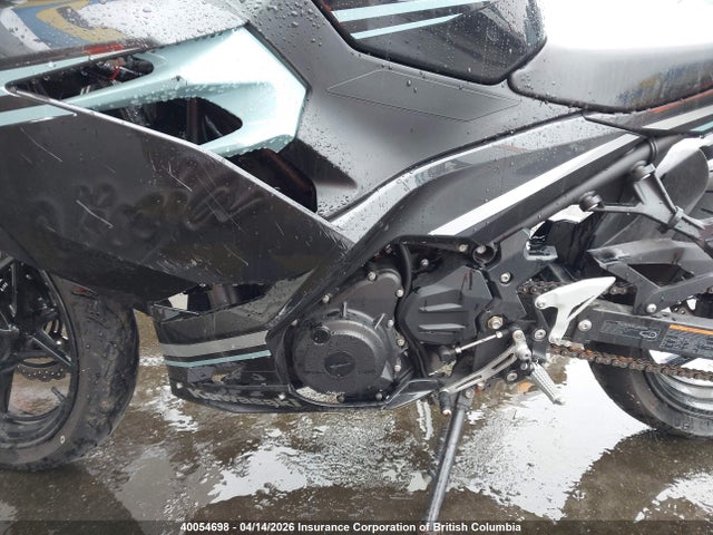 JKAEXKG10LDA75674 Kawasaki EX400