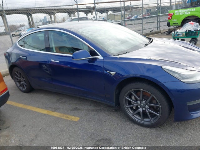 5YJ3E1EA2LF703921 Tesla MODEL 3