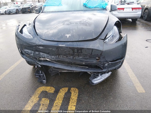 7SAYGDEE3RF989326 Tesla Model Y