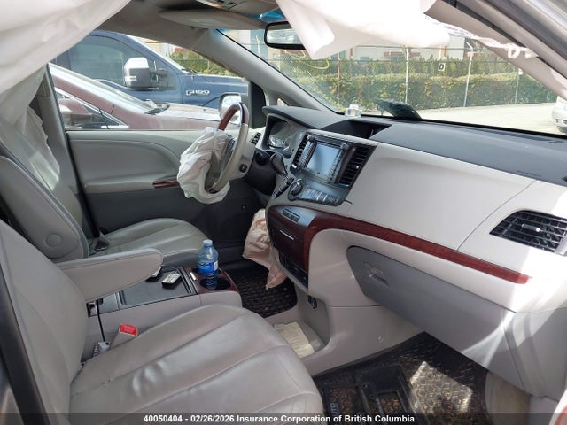 5TDYK3DCXES455946 Toyota Sienna Xle/limited