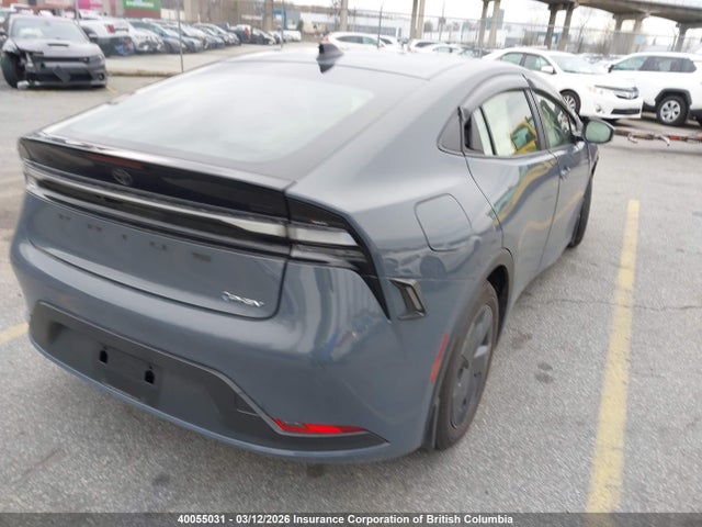 JTDACACU7T3055645 Toyota Prius