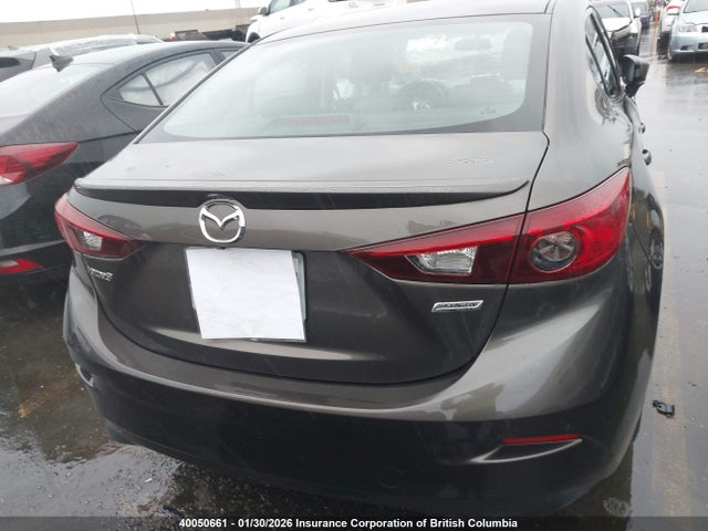 3MZBM1V75FM231066 Mazda 3 TOURING