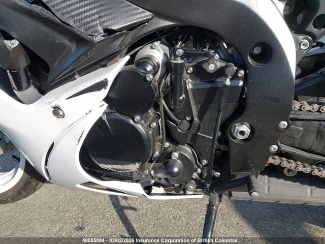 Suzuki GSX-R600 2019 JS1GN7FA0K7100631 Image 9