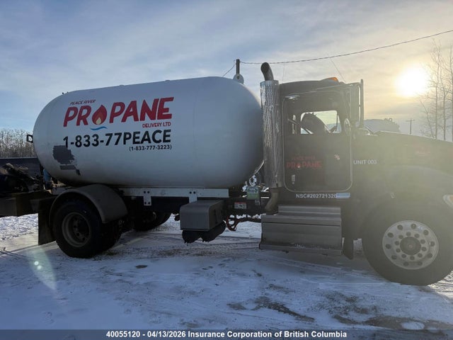 2NP2HJ7X0NM747739 Peterbilt 337
