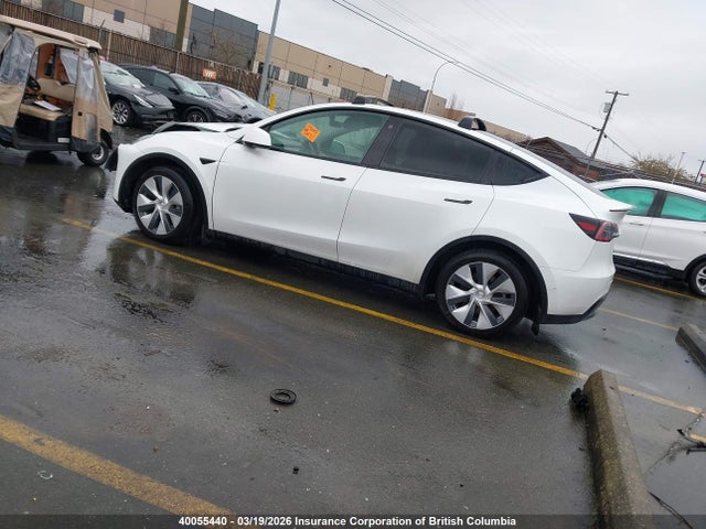 2021 Tesla Model Y მანქანა იყიდება აუქციონზე, vin: 5YJYGDEE9MF232565, აუქციონის ნომერი: 40055440