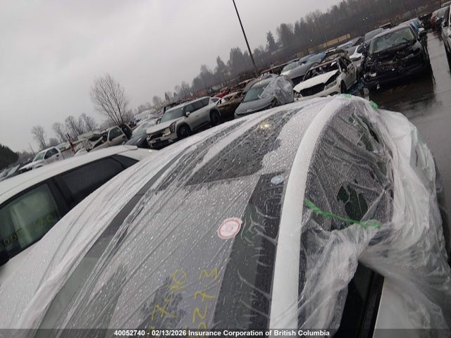 5YJ3E1EA8NF208982 Tesla MODEL 3
