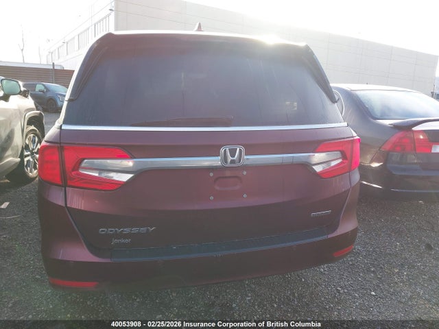 Honda Odyssey Touring 2018 5FNRL6H86JB506964 Image 16
