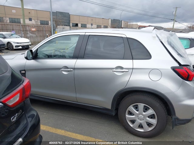 Mitsubishi RVR 2023 JA4AHUAU1PU600772 Image 13