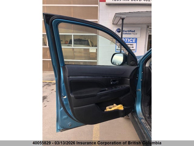 4A4AJ3AU1EE604096 Mitsubishi RVR
