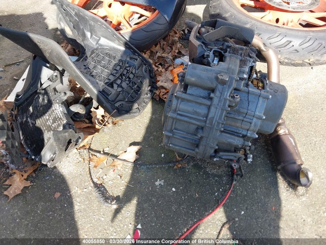 KTM 390 Duke 2018 MD2JPJ40XJC281380 Image 2