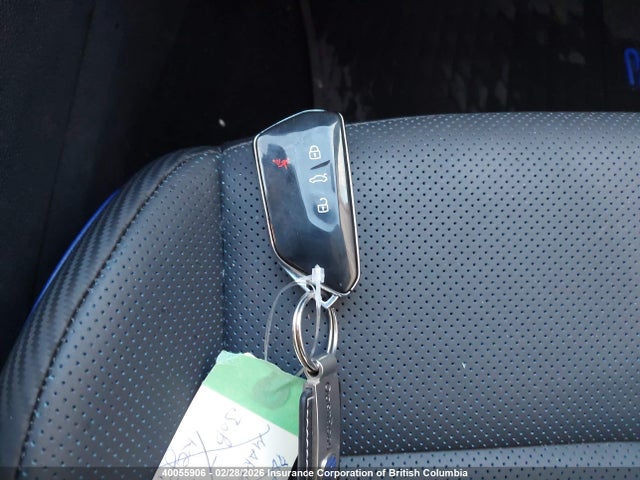 WVWEB7CD6RW180876 Volkswagen Golf