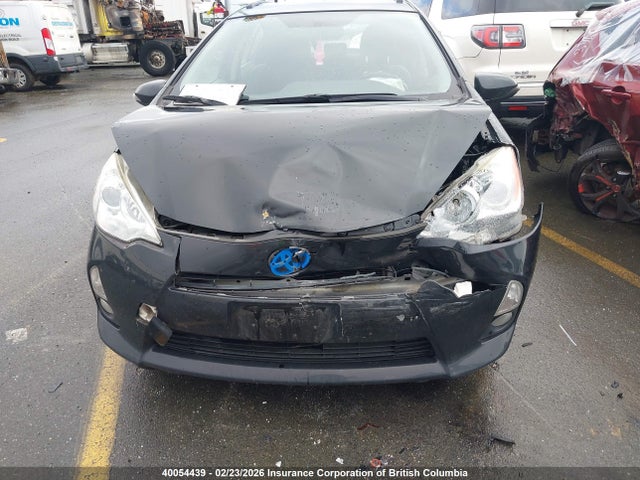 JTDKDTB39E1571008 Toyota PRIUS C