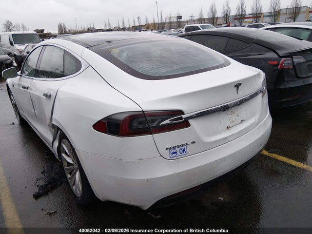 Продажа на аукционе авто 2016 Tesla Model S, vin: 5YJSA1E2XGF155883, номер лота: 40052042