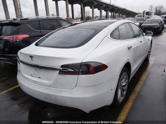 Продажа на аукционе авто 2016 Tesla Model S, vin: 5YJSA1E2XGF155883, номер лота: 40052042
