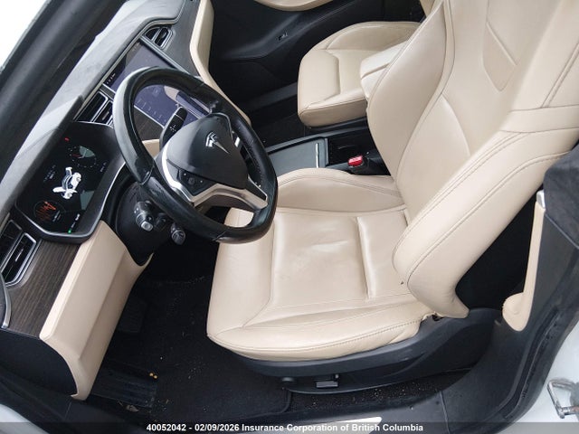 Продажа на аукционе авто 2016 Tesla Model S, vin: 5YJSA1E2XGF155883, номер лота: 40052042