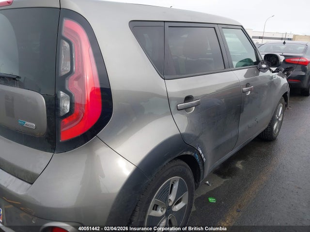 KNDJR3AE2J7033774 KIA Soul Ev +