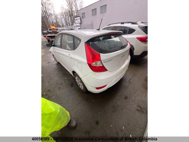 KMHCT5AE3GU292186 Hyundai ACCENT SE