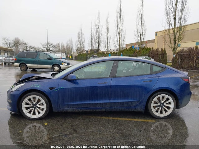 5YJ3E1EA6NF258408 Tesla MODEL 3