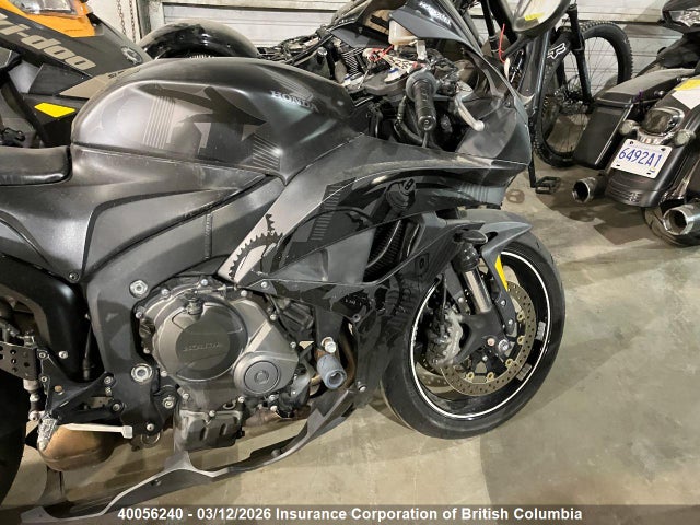 40056240 :رقم المزاد ، JH2PC405X8M100014 vin ، 2008 Honda Cbr600 Rr مزاد بيع