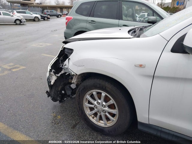 Mitsubishi RVR 2015 4A4AH3AU9FE601038 Image 22