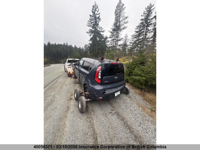 2015 Kia Soul მანქანა იყიდება აუქციონზე, vin: KNDJP3A54F7175279, აუქციონის ნომერი: 40056371