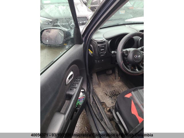 2015 Kia Soul მანქანა იყიდება აუქციონზე, vin: KNDJP3A54F7175279, აუქციონის ნომერი: 40056371