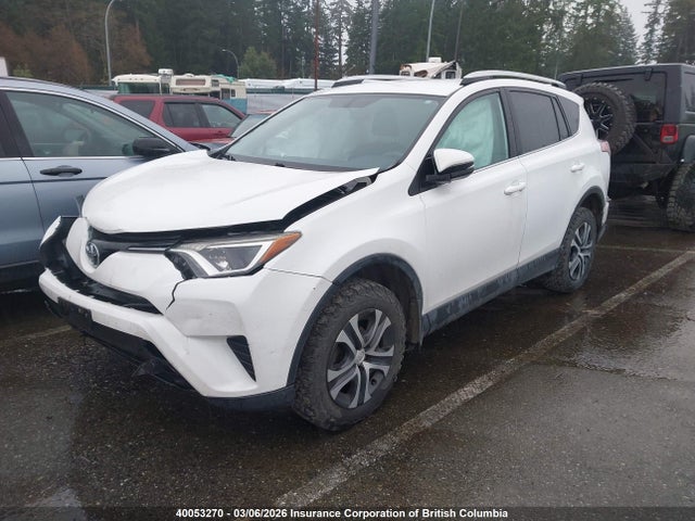 2T3BFREV0GW473953 Toyota RAV4 LE
