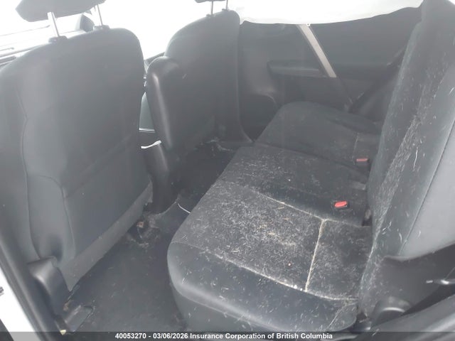 2T3BFREV0GW473953 Toyota RAV4 LE