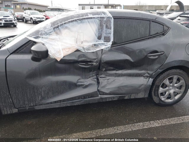 3MZBM1U7XEM104605 Mazda 3 SPORT