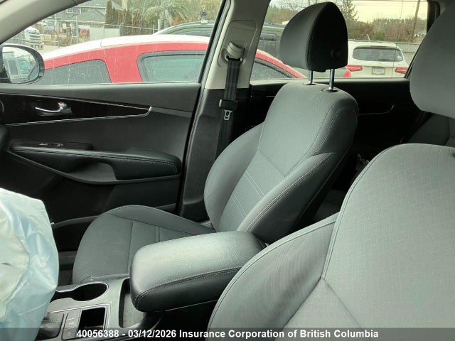 5XYPGDA34JG340368 KIA Sorento 2.4l Lx