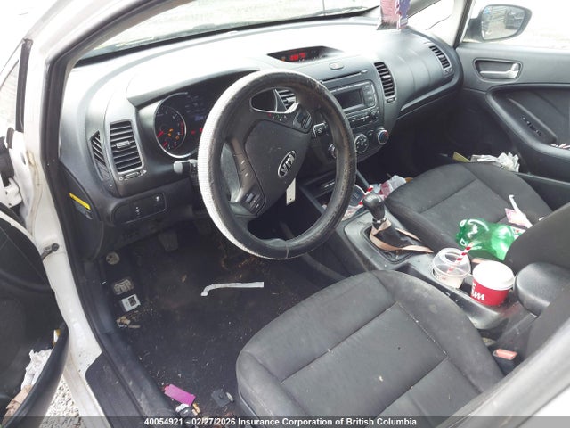 Продажа на аукционе авто 2015 Kia Forte Lx, vin: KNAFK4A66F5404119, номер лота: 40054921
