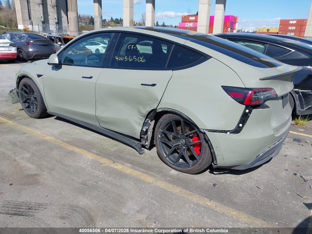 7SAYGDEF5NF493866 Tesla Model Y