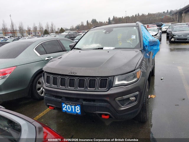3C4NJDDB6JT128561 Jeep Compass Trailhawk