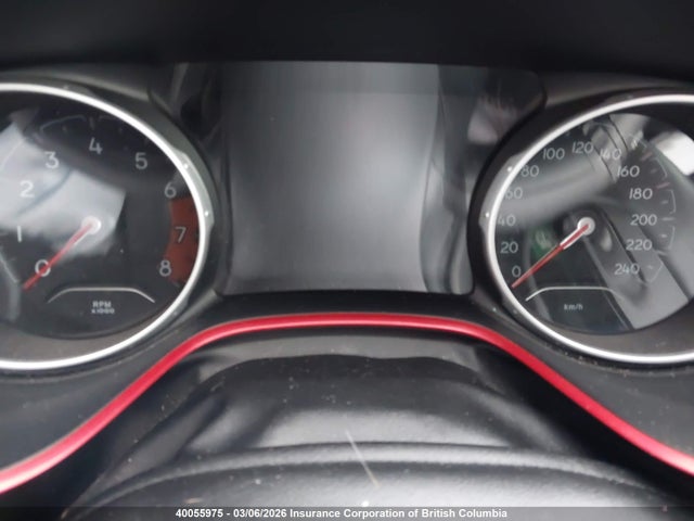 3C4NJDDB6JT128561 Jeep Compass Trailhawk