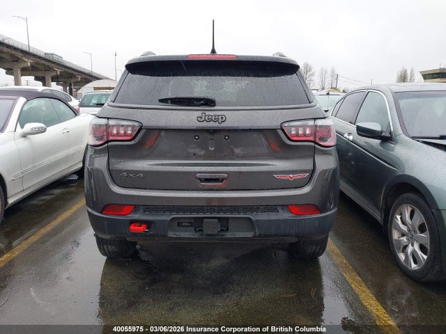 3C4NJDDB6JT128561 Jeep Compass Trailhawk