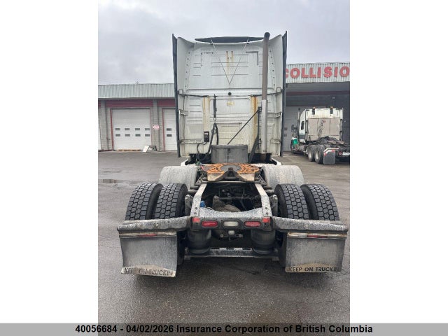 4V4NC9EH5JN887250 Volvo Vn L