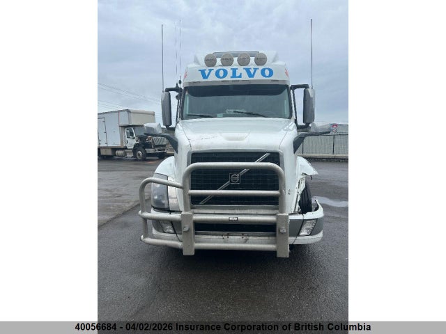 4V4NC9EH5JN887250 Volvo Vn L
